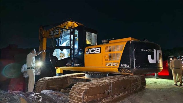 jcb.jpg